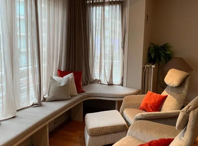 Ruim Appartement Vlakbij Zee Met Parking