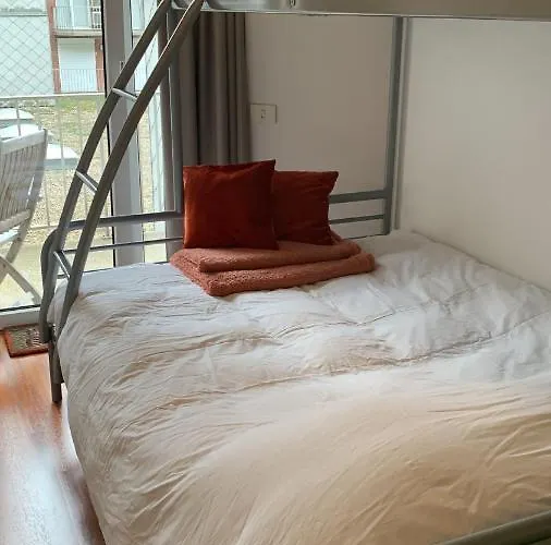 Ruim Appartement Vlakbij Zee Met Parking
